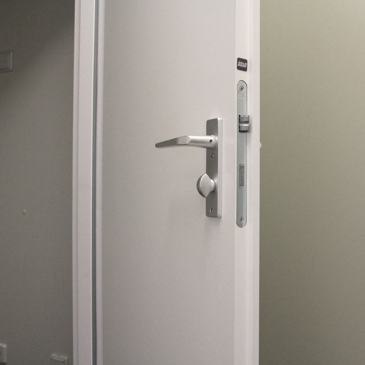 Türbeschlag WC mit Frei-Besetzt-Anzeige / Kurzschildgarnitur WC